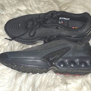Nike Air Max DN mens 10.5